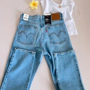 Levi’s jeans high rise